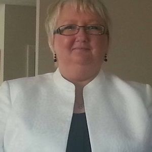 Meet your Posher, Debbie